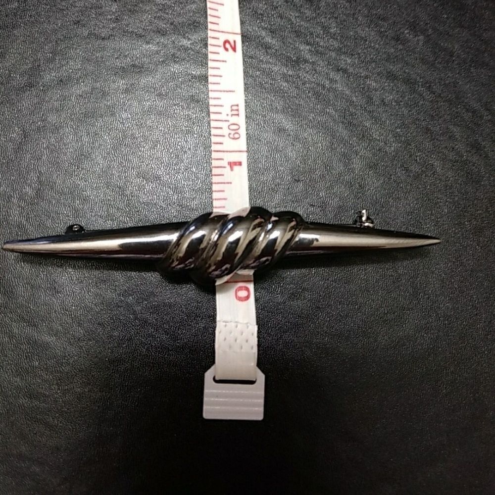 Silver tone long pointy pin brooch - Picture 7 of 7